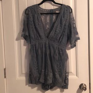 NWT Honey Punch Romper size Medium